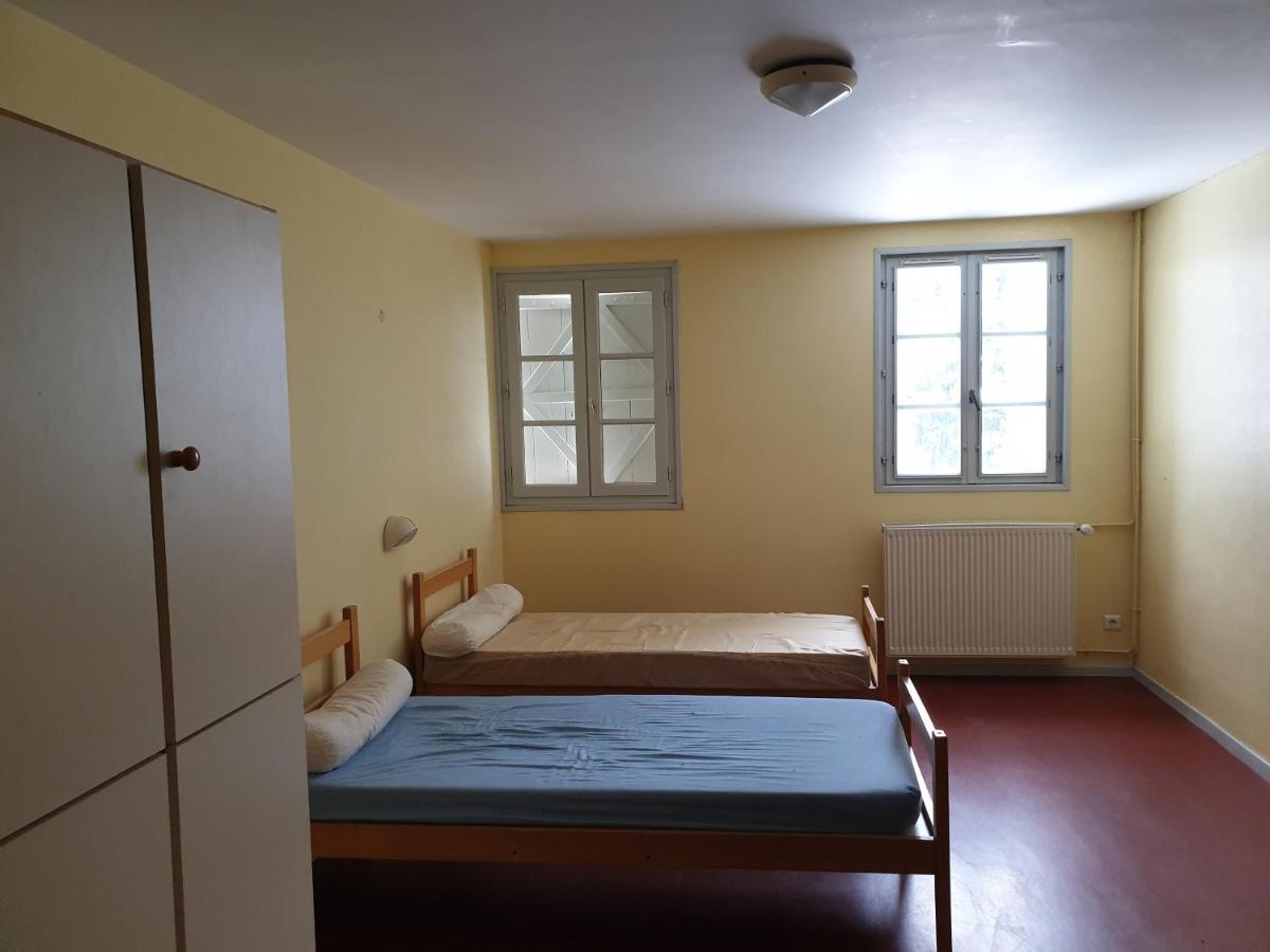 Peyranere Hostel Urdos Buitenkant foto